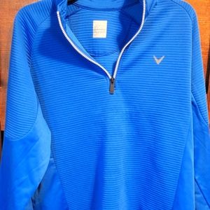 Like new men's medium Callaway half-zip golf pullover.